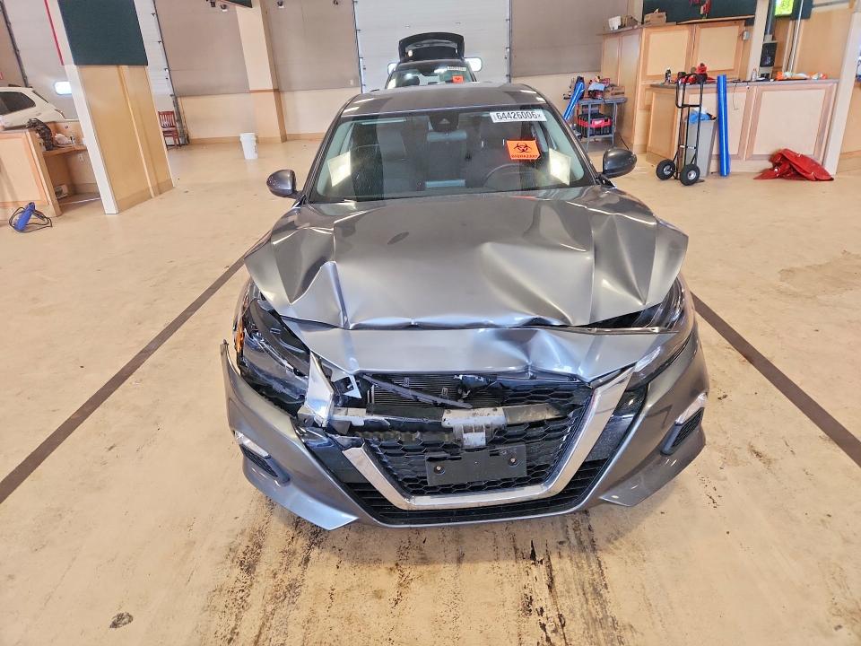 Photo 5 from auction – 2022 NISSAN ALTIMA with VIN 1N4BL4BV3NN372576