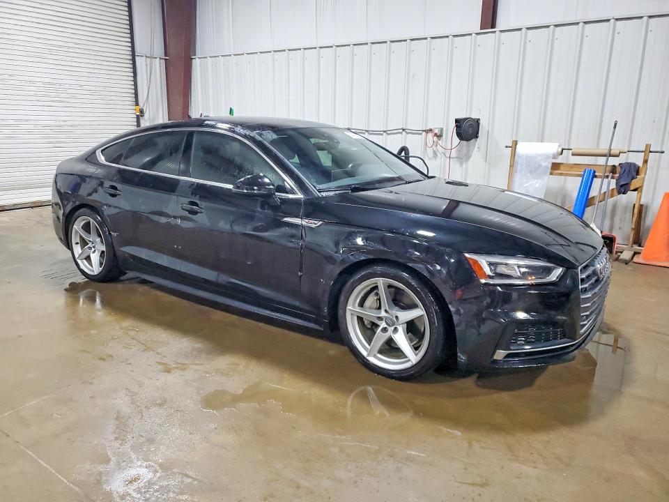 Photo 4 from auction – 2019 AUDI A5 with VIN WAUENCF52KA021714