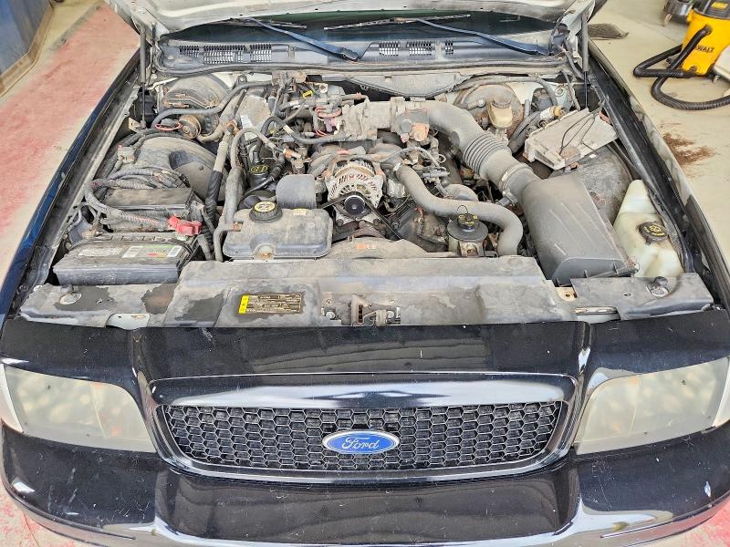 Photo 11 from auction – 2007 FORD CROWN VICTORIA with VIN 2FAHP71W27X131748