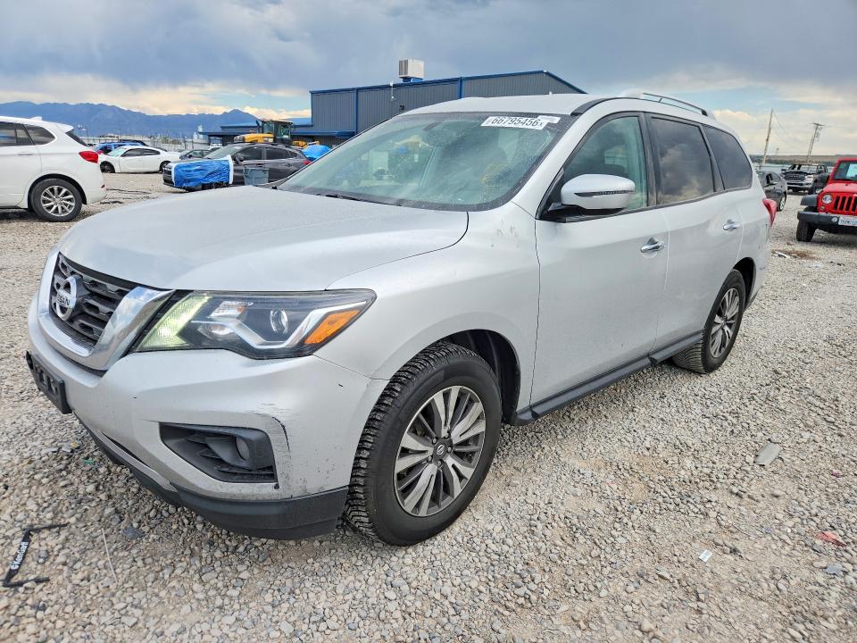 2017 NISSAN PATHFINDER - Търг №66795456
