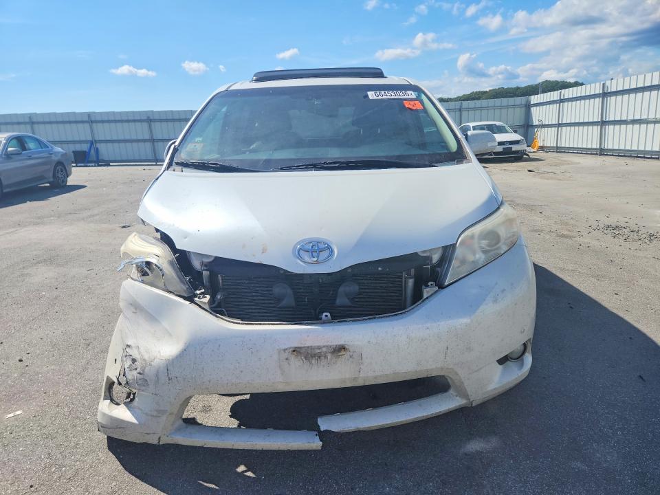 Photo 5 from auction – 2014 TOYOTA SIENNA with VIN 5TDDK3DC4ES084118