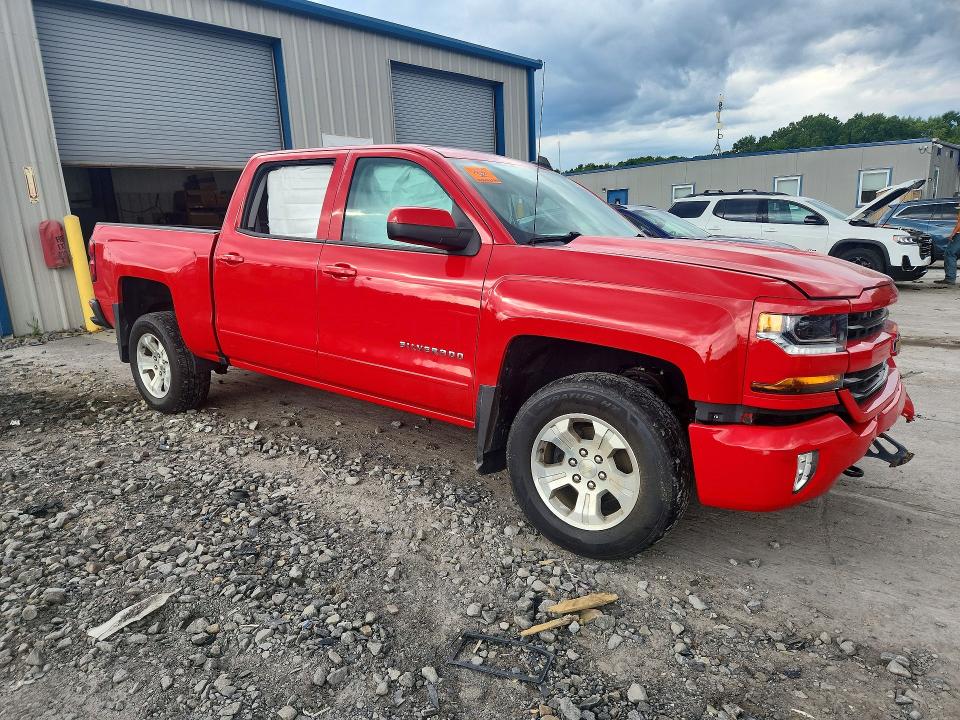 Photo 4 from auction – 2017 CHEVROLET SILVERADO with VIN 3GCUKREC7HG282342