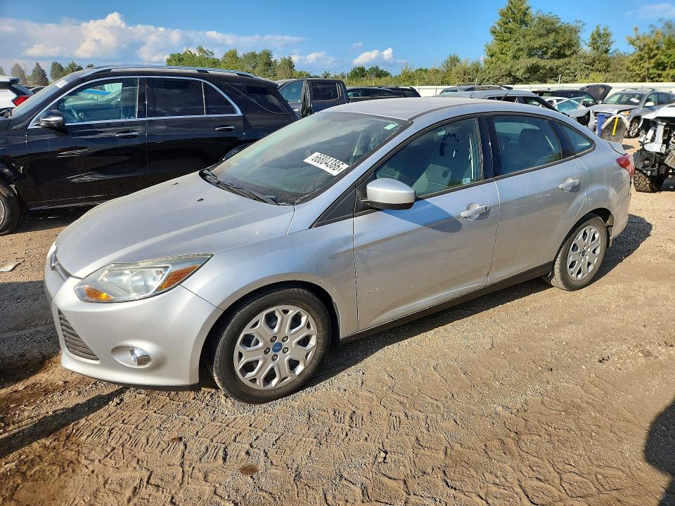 FORD FOCUS 2012 with VIN 1FAHP3F26CL176021 - Photo from auction