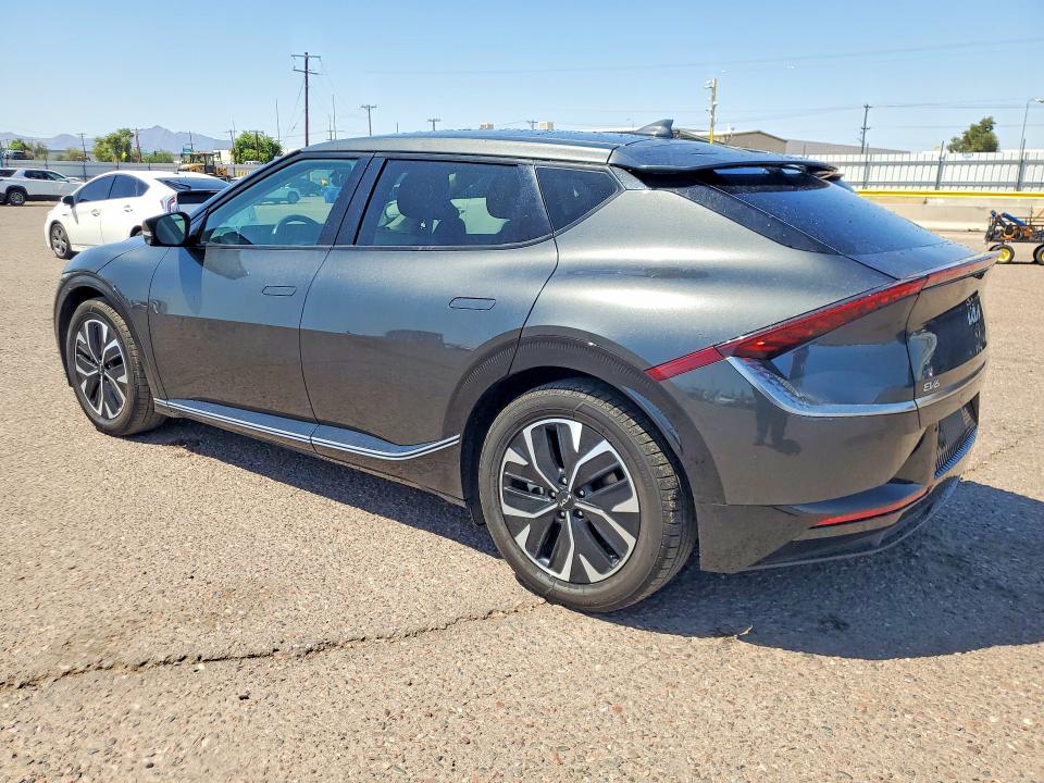 Photo 2 from auction – 2023 KIA EV6 with VIN KNDC34LA1P5157579
