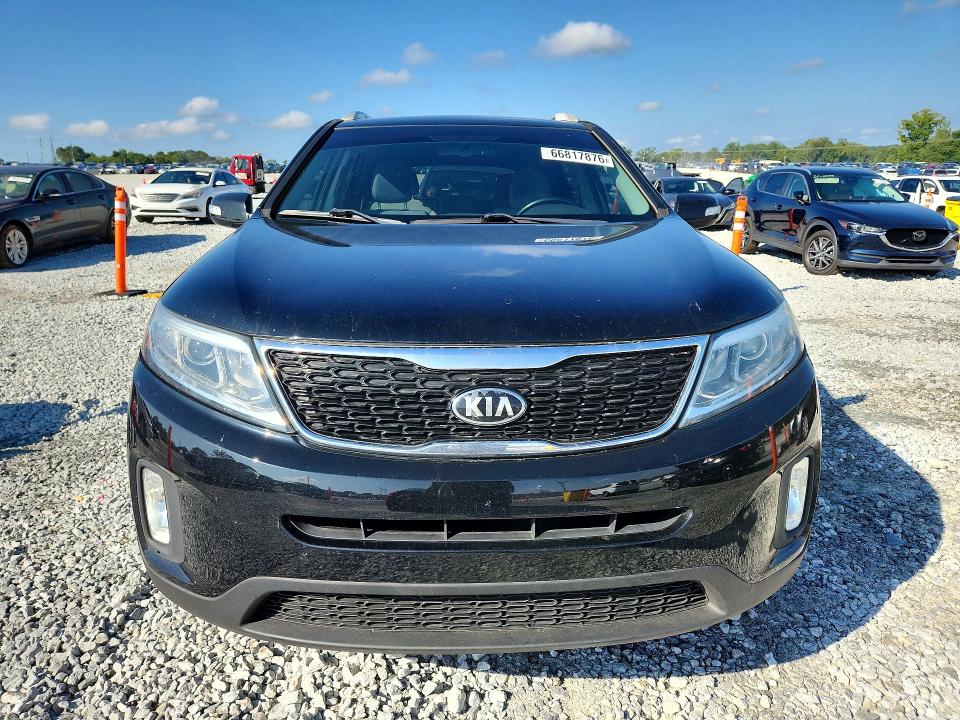Снимка 5 от търг – 2015 KIA SORENTO с VIN 5XYKT4A67FG593790