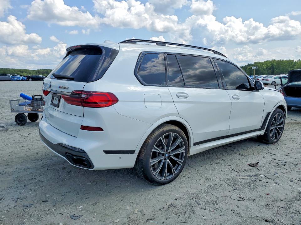 Photo 3 from auction – 2022 BMW X7 with VIN 5UXCX6C01N9J96331