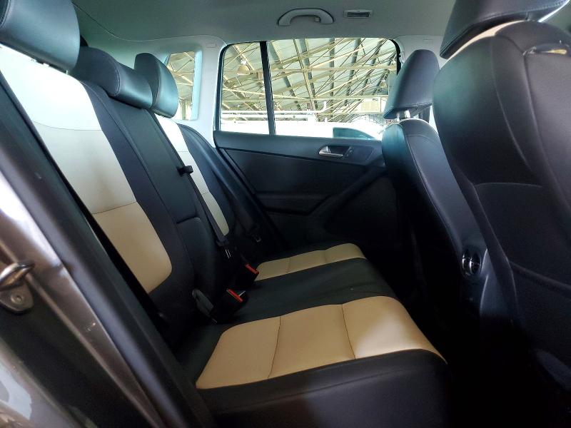 Снимка 10 от търг – 2016 VOLKSWAGEN TIGUAN с VIN WVGBV7AX3GW575212