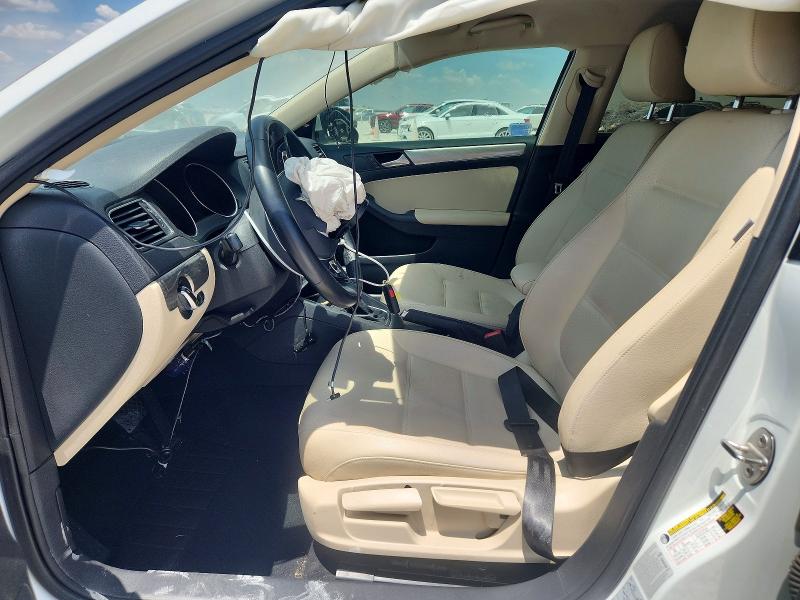 Photo 7 from auction – 2017 VOLKSWAGEN JETTA with VIN 3VWDB7AJ2HM363241