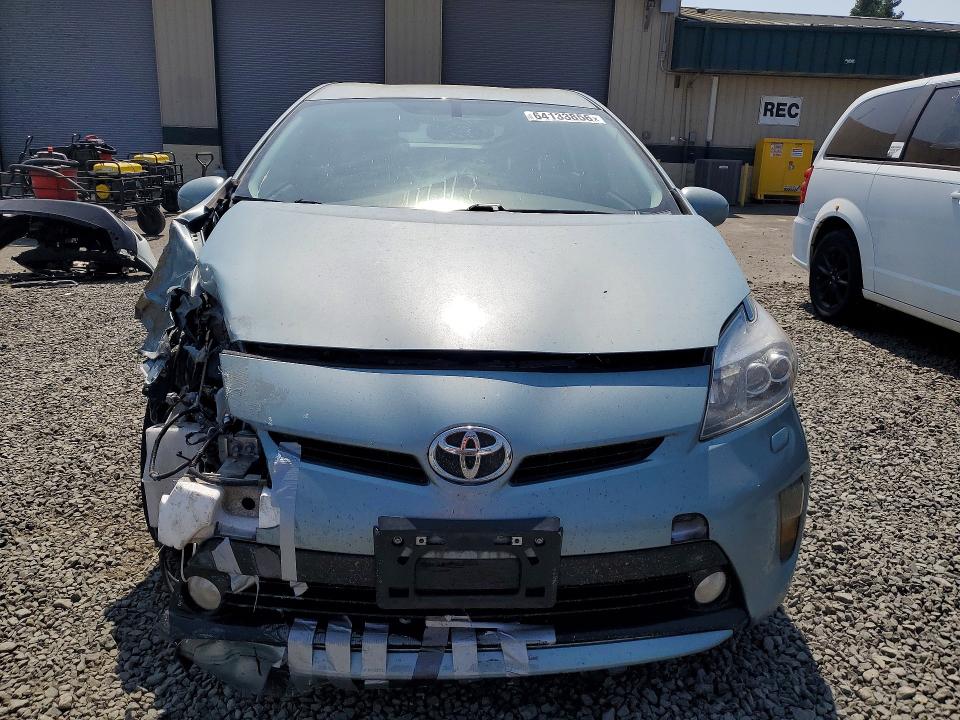 Photo 5 from auction – 2014 TOYOTA PRIUS with VIN JTDKN3DU3E1819112