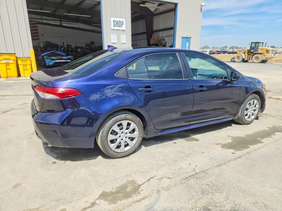 Photo 3 from auction – 2021 TOYOTA COROLLA with VIN 5YFEPMAE9MP227024