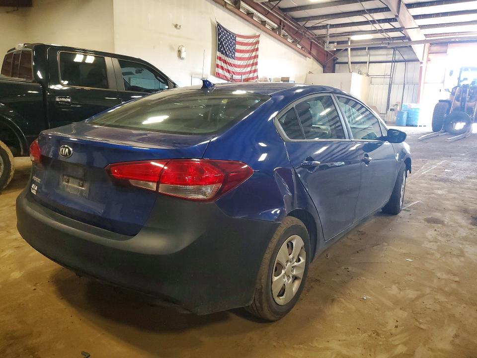 Photo 3 from auction – 2018 KIA FORTE with VIN 3KPFK4A77JE181369