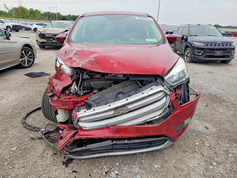 Photo 5 from auction – 2017 FORD ESCAPE with VIN 1FMCU0GDXHUD57082