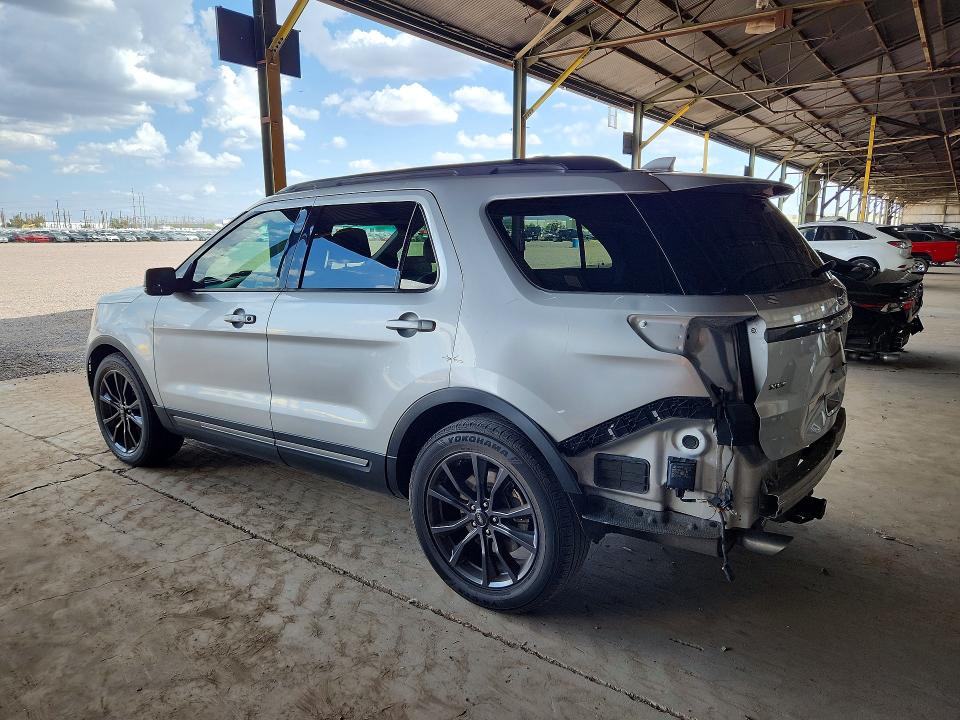 Photo 2 from auction – 2017 FORD EXPLORER with VIN 1FM5K7D8XHGE24695