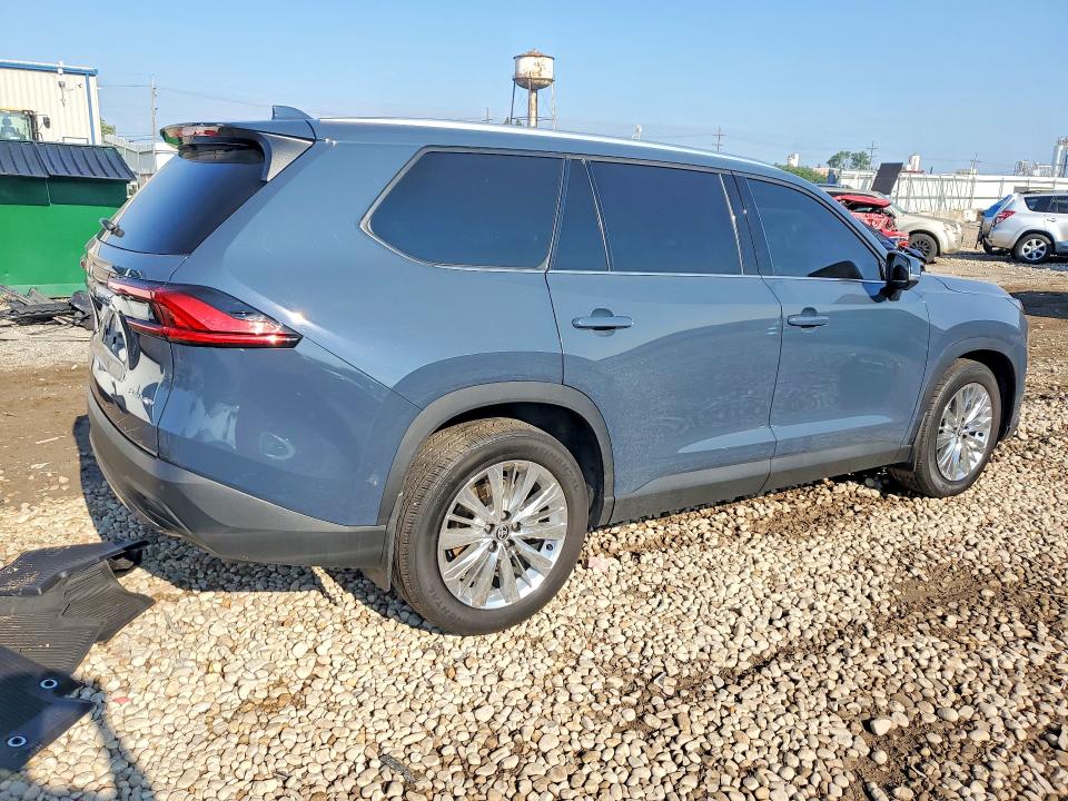 Photo 3 from auction – 2024 TOYOTA GRAND HIGHLANDER with VIN 5TDAAAB50RS034613