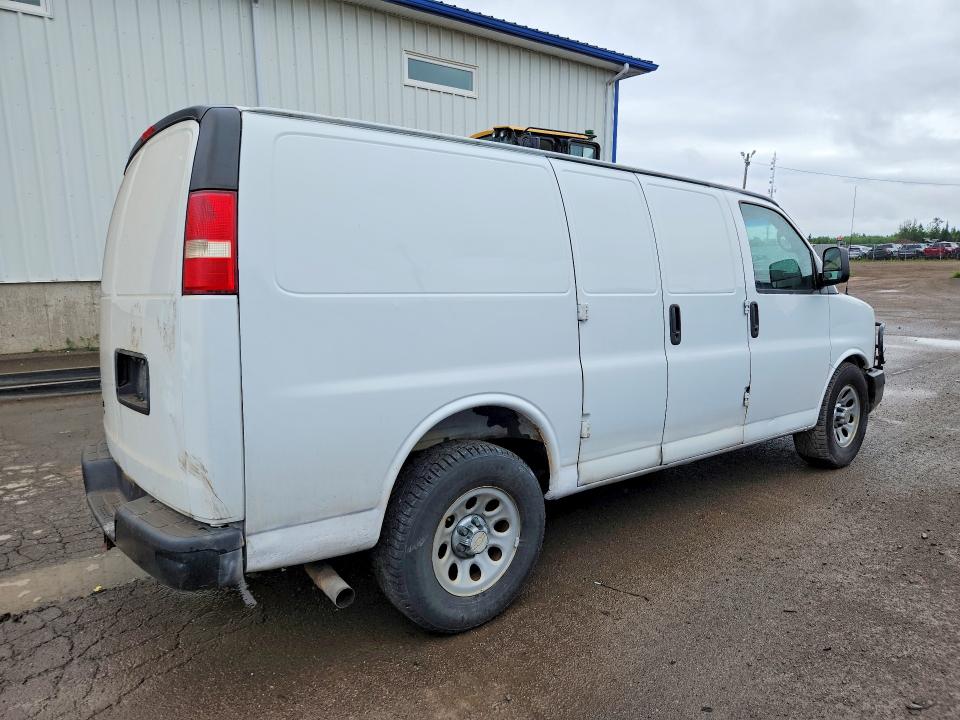 Photo 3 from auction – 2012 CHEVROLET EXPRESS G1500 with VIN 1GCSHAF40C1118825
