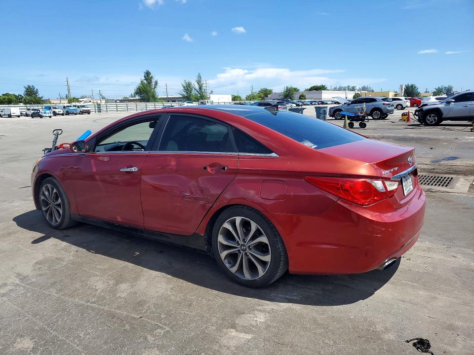 Снимка 2 от търг – 2013 HYUNDAI SONATA с VIN 5NPEC4AB3DH667478