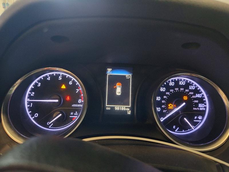 Photo 9 from auction – 2018 TOYOTA CAMRY with VIN 4T1B11HK5JU642656
