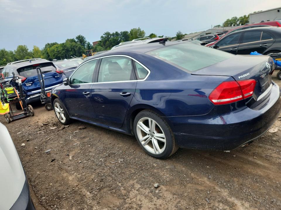 Photo 2 from auction – 2014 VOLKSWAGEN PASSAT with VIN 1VWBS7A31EC070842