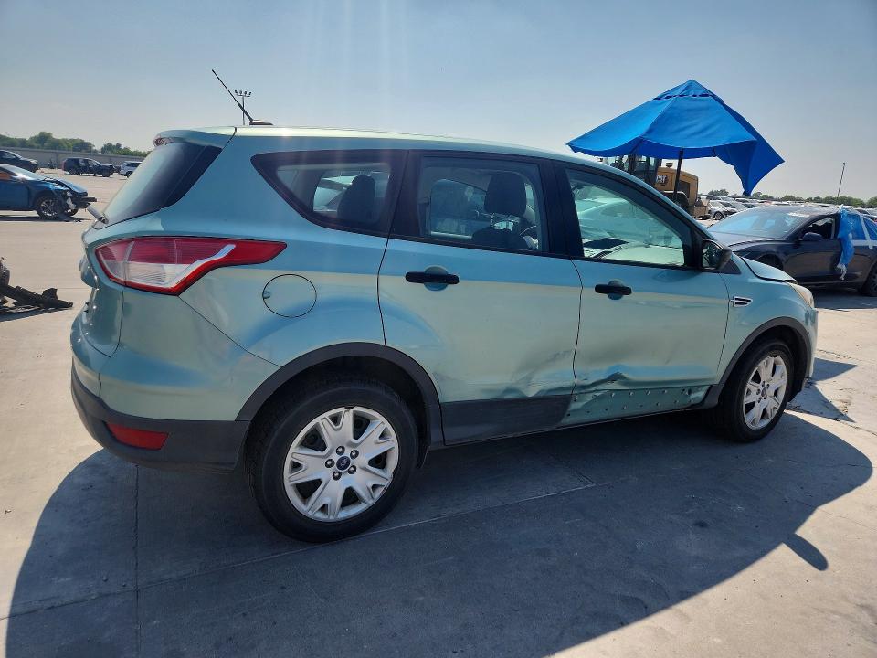 Photo 3 from auction – 2013 FORD ESCAPE with VIN 1FMCU0F74DUD39571