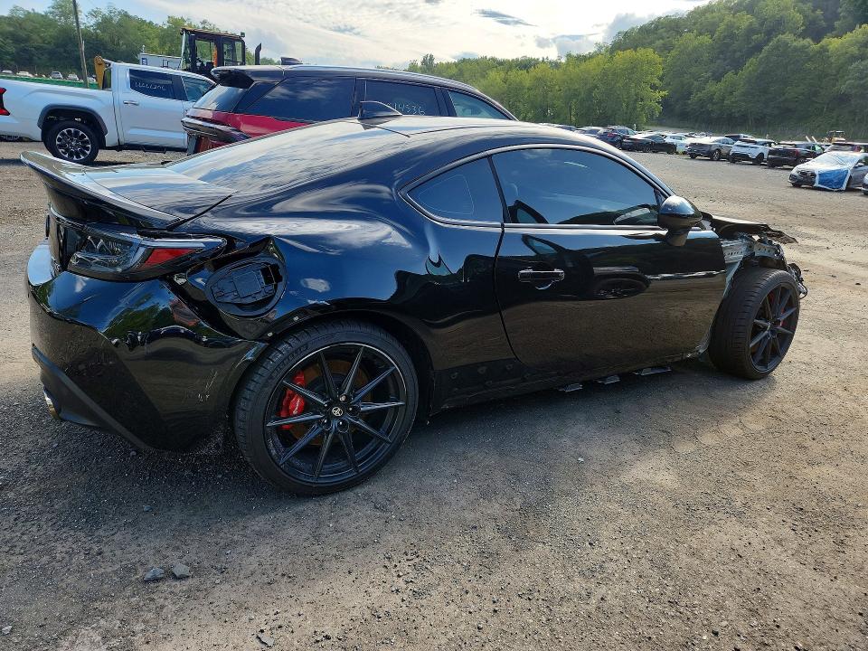 Фото 3 с аукциона – 2026 TOYOTA GR 86 с VIN JF1ZNBE13T8076913