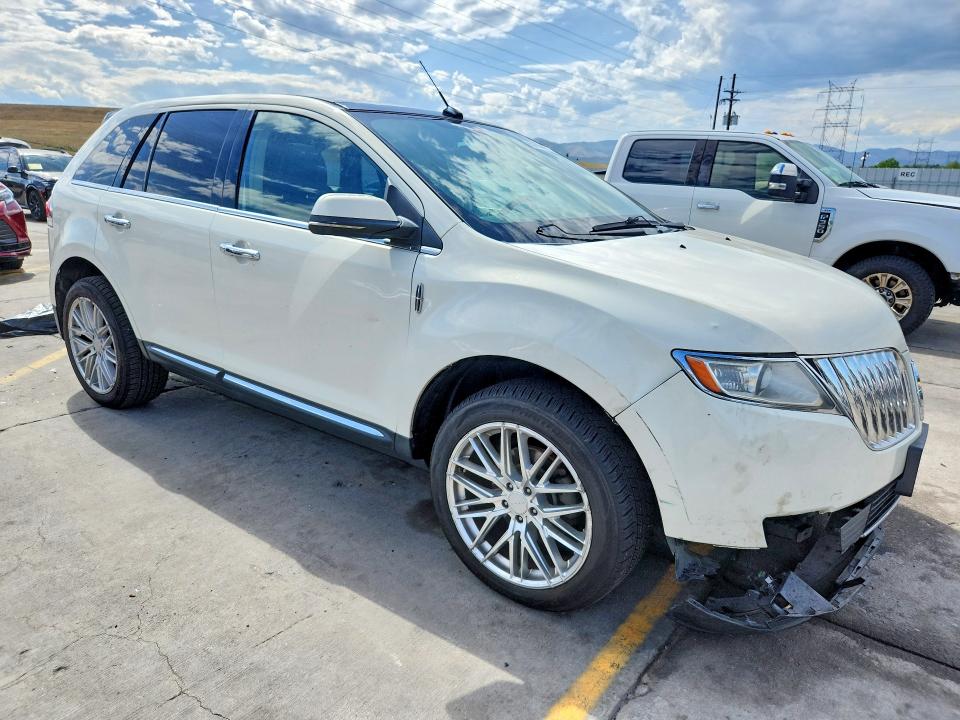 Photo 4 from auction – 2013 LINCOLN MKX with VIN 2LMDJ8JKXDBL28401