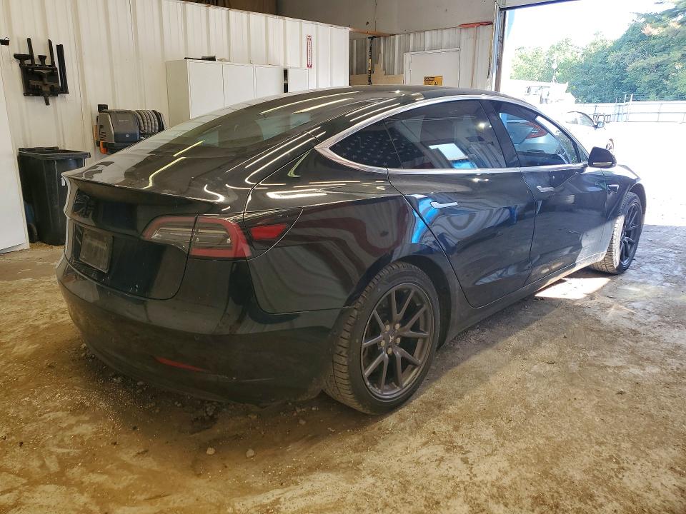 Photo 3 from auction – 2019 TESLA MODEL 3 with VIN 5YJ3E1EA5KF397781