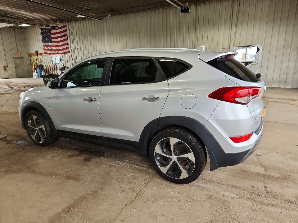 Photo 2 from auction – 2016 HYUNDAI TUCSON with VIN KM8J33A27GU134130