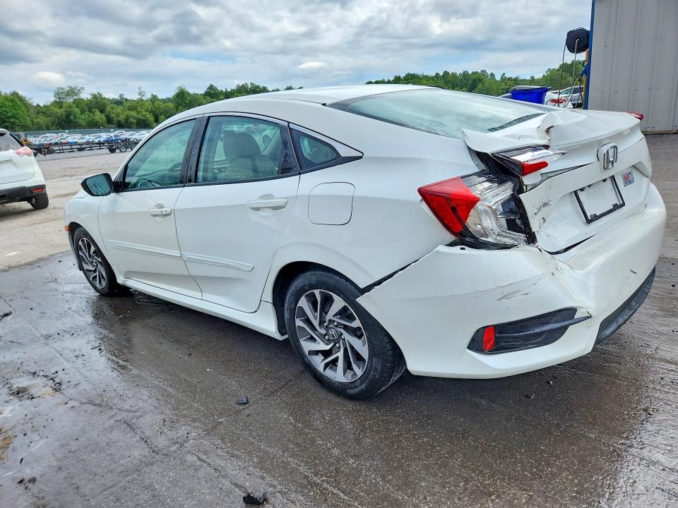 Photo 2 from auction – 2016 HONDA CIVIC with VIN 2HGFC2F71GH517333