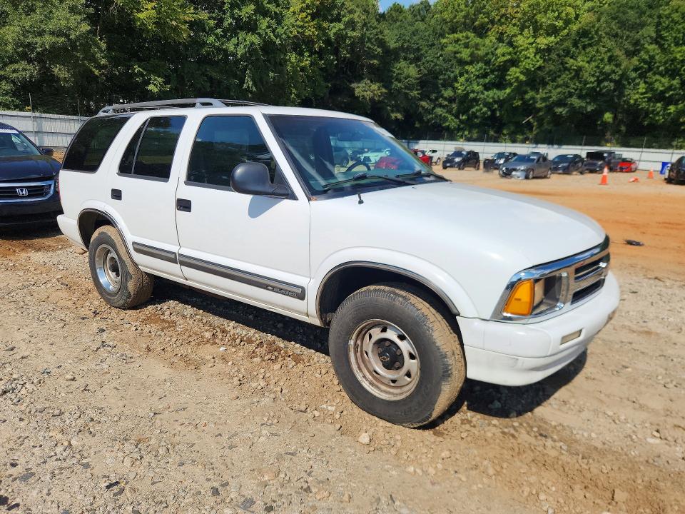 Photo 4 from auction – 1996 CHEVROLET BLAZER with VIN 1GNCS13W1T2187990