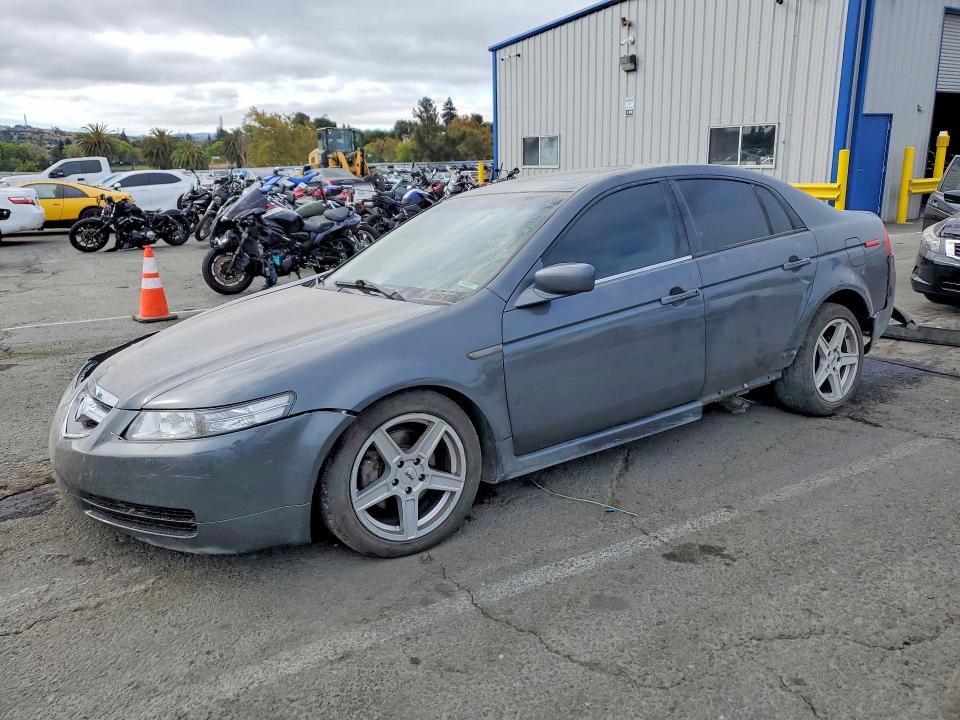 ACURA TL 2004 with VIN 19UUA66214A033181 - Photo from auction