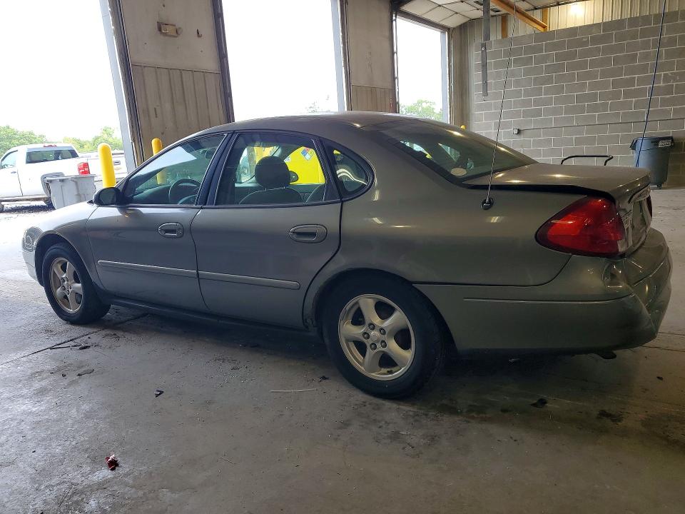 Photo 2 from auction – 2003 FORD TAURUS with VIN 1FAFP55U33A127117