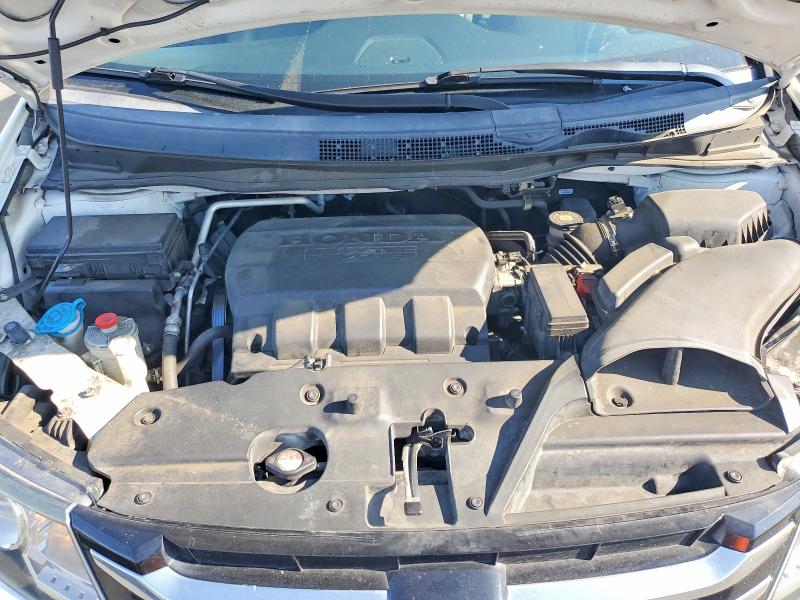 Photo 12 from auction – 2015 HONDA ODYSSEY with VIN 5FNRL5H92FB082306