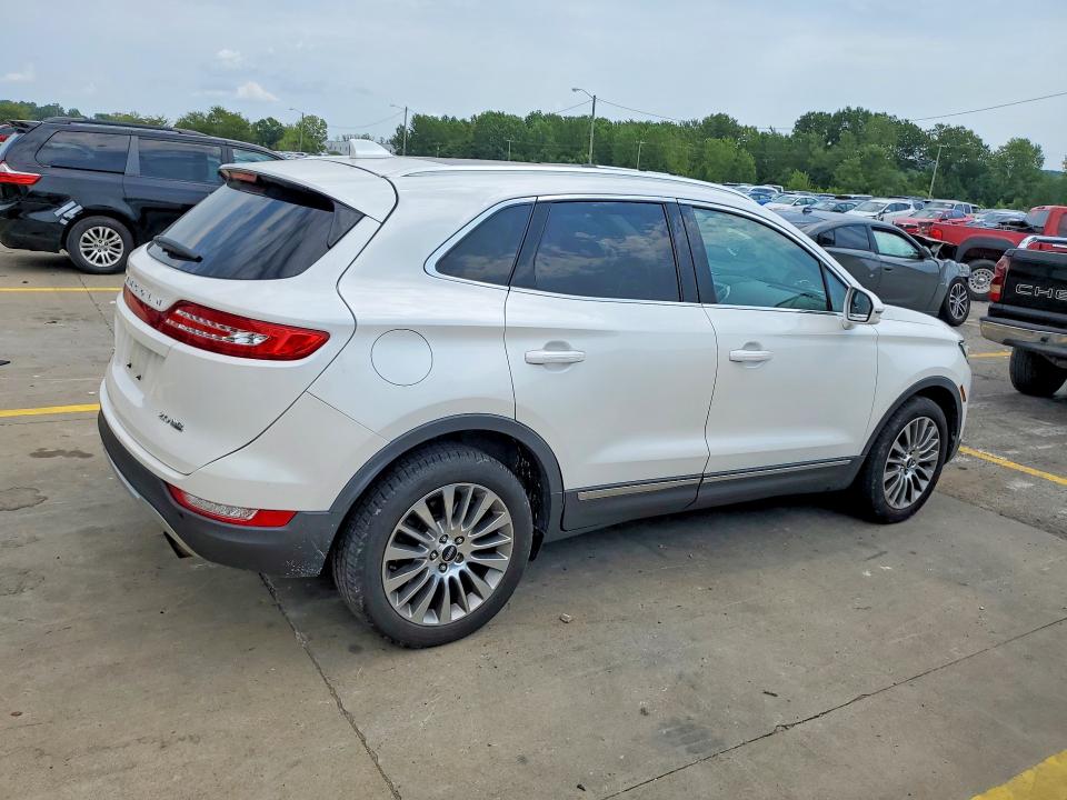 Photo 3 from auction – 2016 LINCOLN MKC with VIN 5LMCJ3D91GUJ32023
