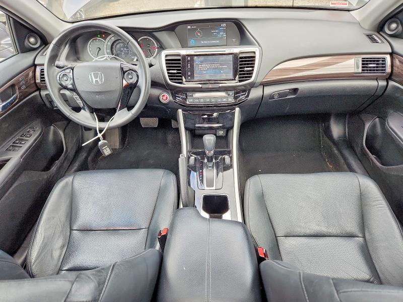 Photo 8 from auction – 2017 HONDA ACCORD with VIN 1HGCR2F80HA235260