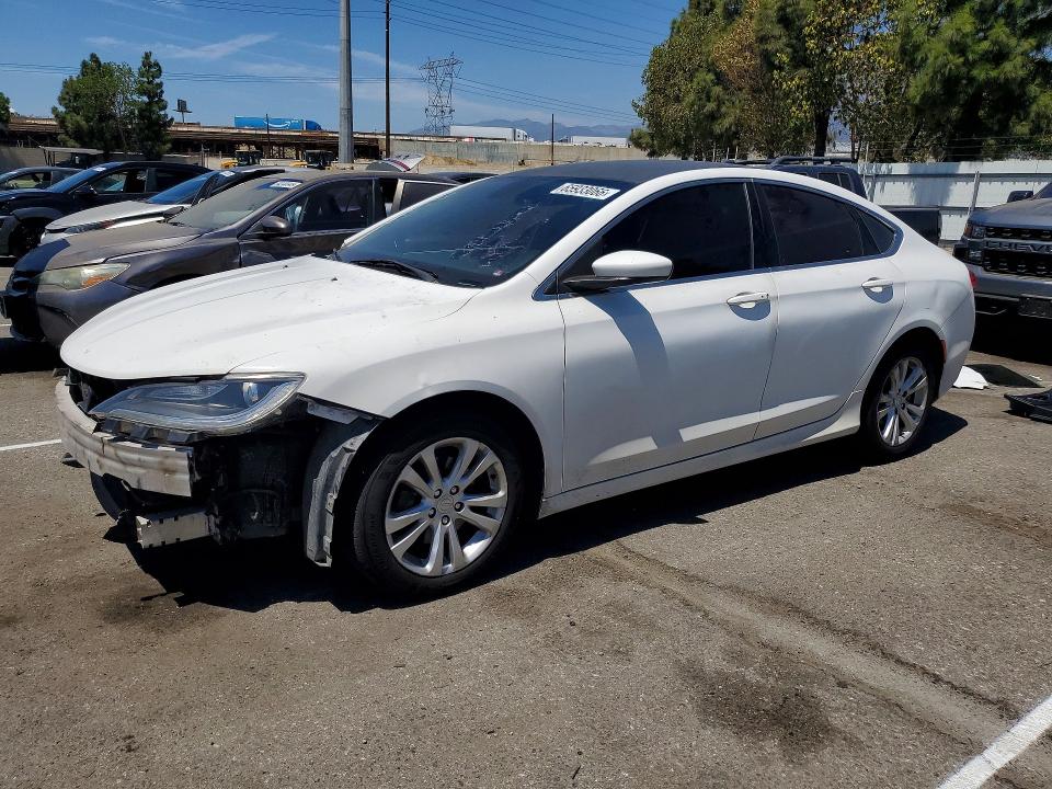 Снимка 1 от търг – 2015 CHRYSLER 200 с VIN 1C3CCCAB2FN567980