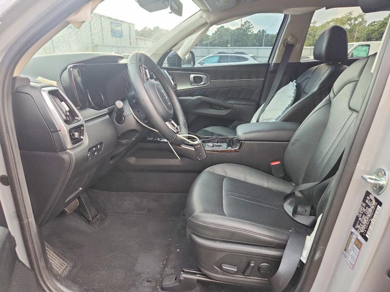 Photo 7 from auction – 2022 KIA SORENTO with VIN 5XYRK4LF2NG120148