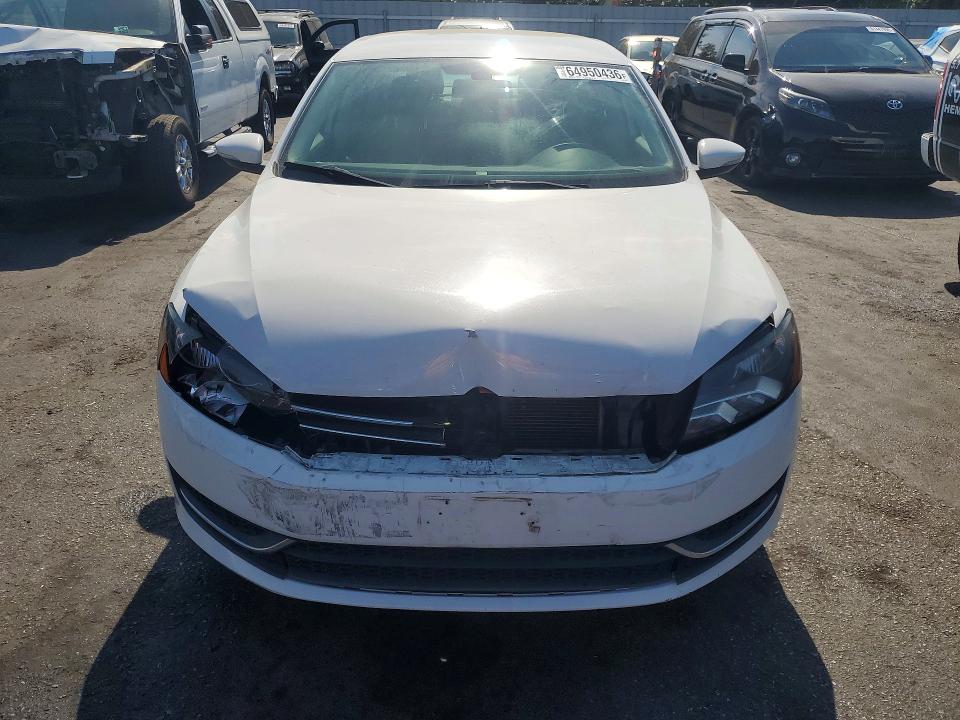 Photo 5 from auction – 2012 VOLKSWAGEN PASSAT with VIN 1VWAP7A34CC083532