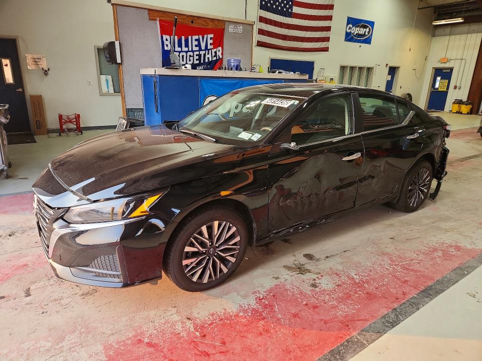 NISSAN ALTIMA 2025 with VIN 1N4BL4DW3SN322956 - Photo from auction