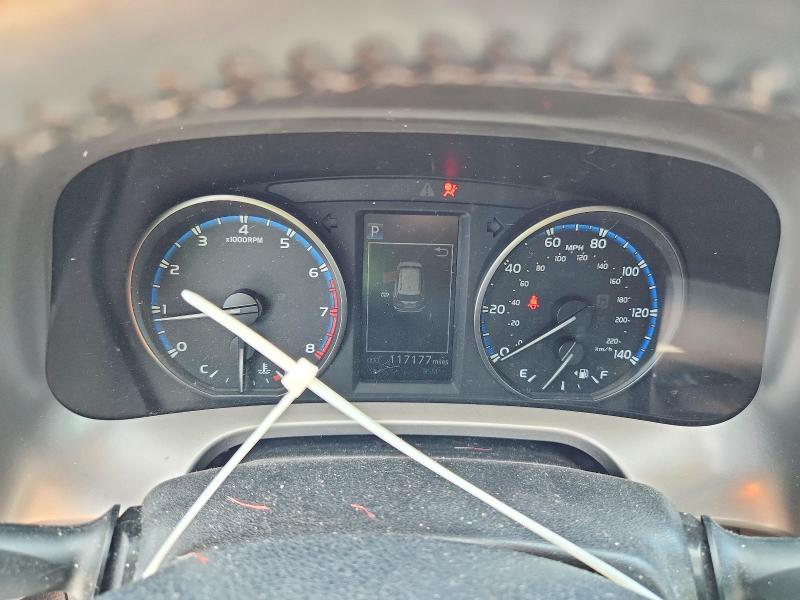 Photo 9 from auction – 2017 TOYOTA RAV4 with VIN JTMWFREV3HJ716561