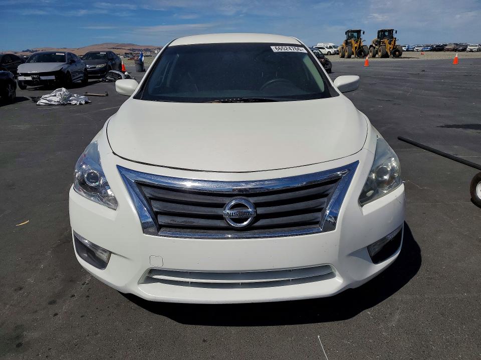 Photo 5 from auction – 2014 NISSAN ALTIMA with VIN 1N4AL3AP2EC271663