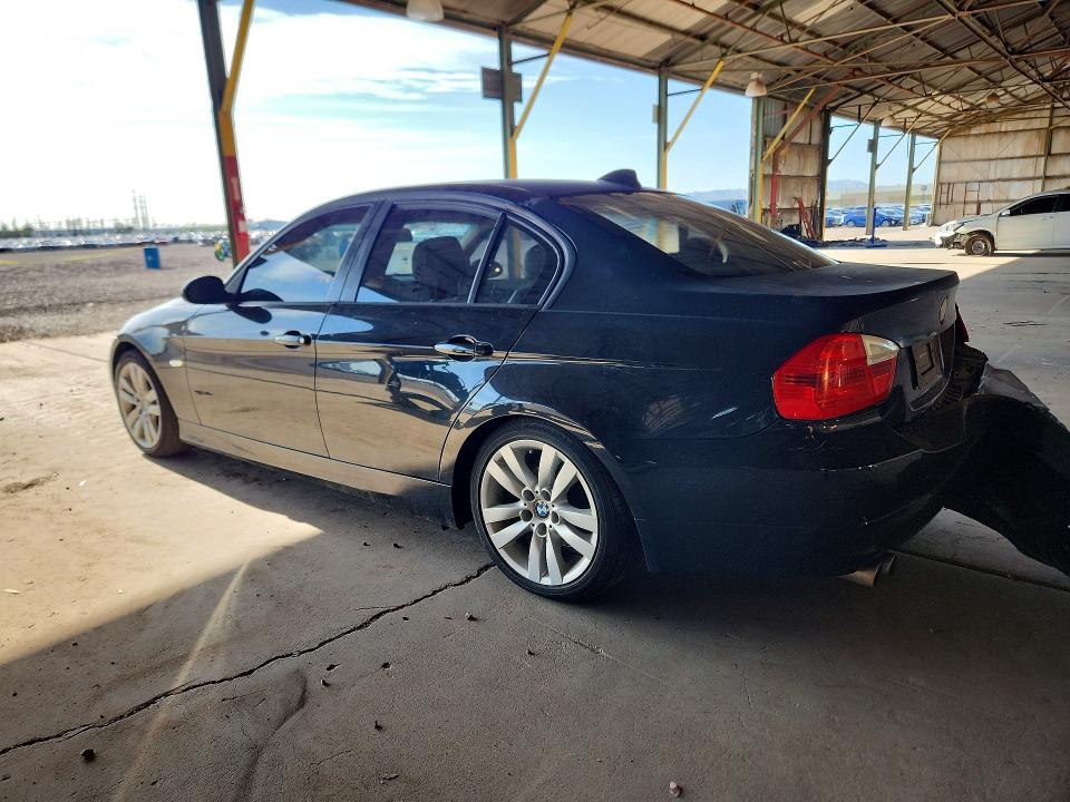 Photo 2 from auction – 2007 BMW 328 with VIN WBAVC53507FZ72414