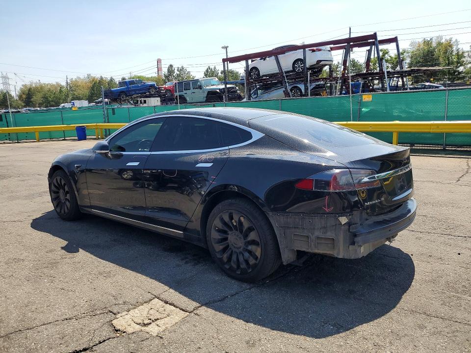 Photo 2 from auction – 2017 TESLA MODEL S with VIN 5YJSA1E23HF188483