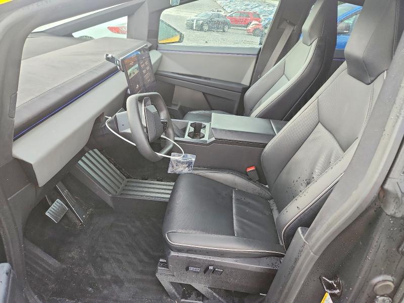 Photo 7 from auction – 2025 TESLA CYBERTRUCK with VIN 7G2CEHEE9SA075778