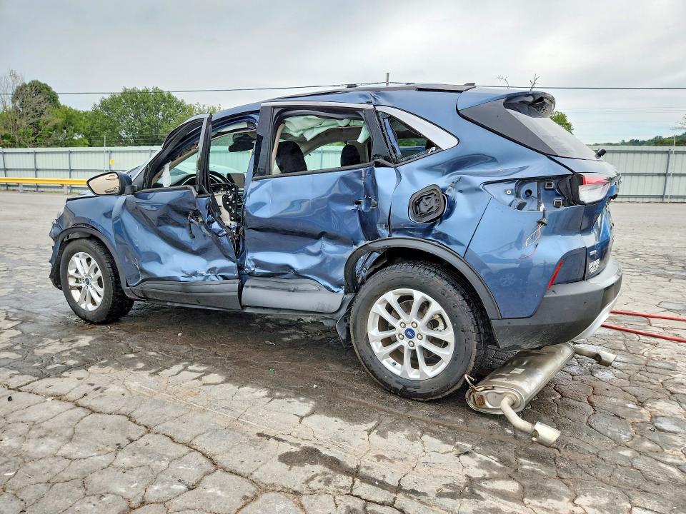 Photo 2 from auction – 2020 FORD ESCAPE with VIN 1FMCU0G6XLUB57460