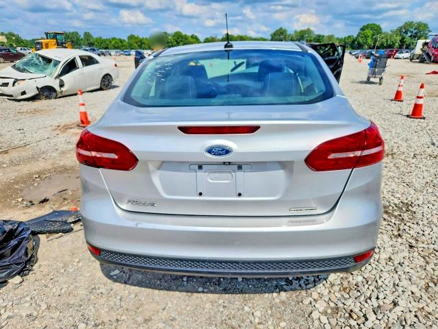 Photo 6 from auction – 2016 FORD FOCUS with VIN 1FADP3E27GL211722
