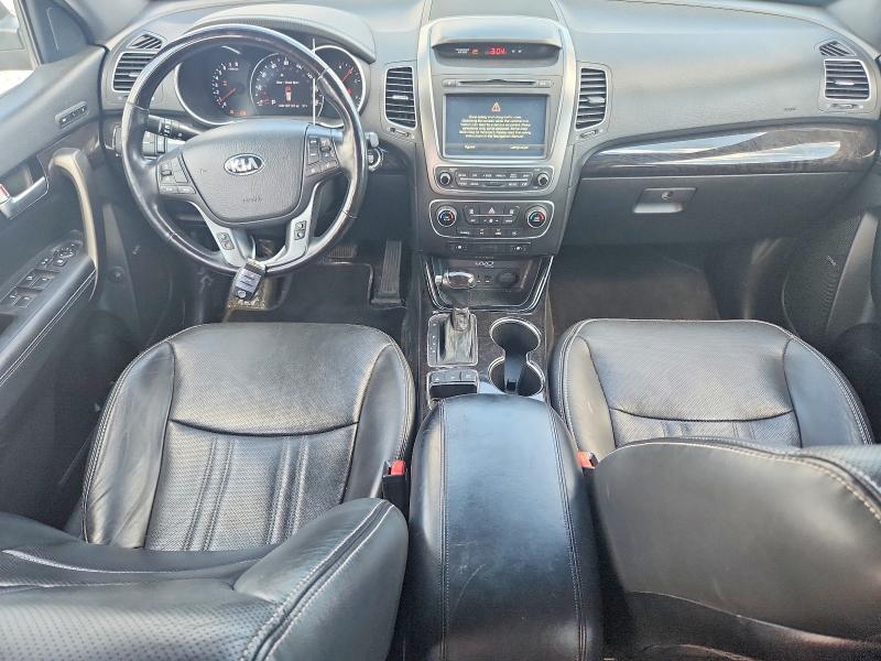 Photo 8 from auction – 2014 KIA SORENTO with VIN 5XYKWDA79EG455070