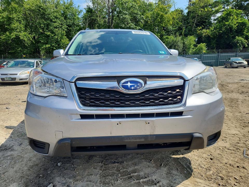 Photo 5 from auction – 2016 SUBARU FORESTER with VIN JF2SJADC9GH493190