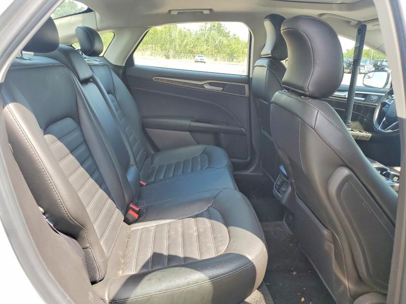Photo 10 from auction – 2016 FORD FUSION with VIN 3FA6P0T96GR380932