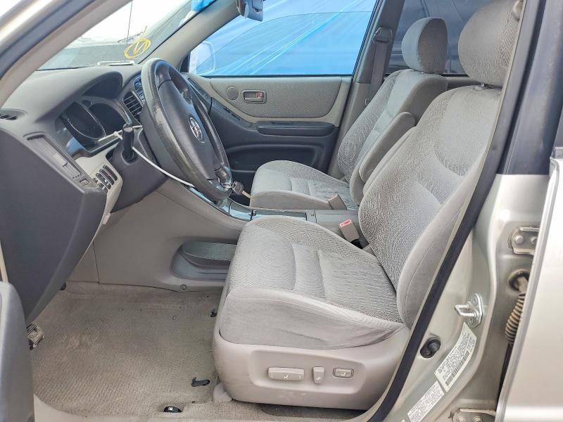 Photo 7 from auction – 2002 TOYOTA HIGHLANDER with VIN JTEGF21A620050514