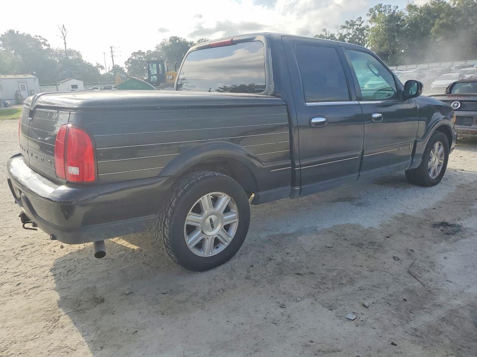 Photo 3 from auction – 2002 LINCOLN BLACKWOOD with VIN 5LTEW05A22KJ02300